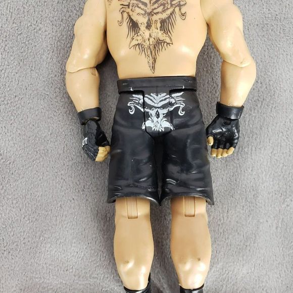 WWE Brock Lesnar Mattel 2017 Posable Action Figure - Picture 4 of 8